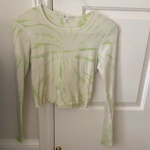 UO long sleeve crop top